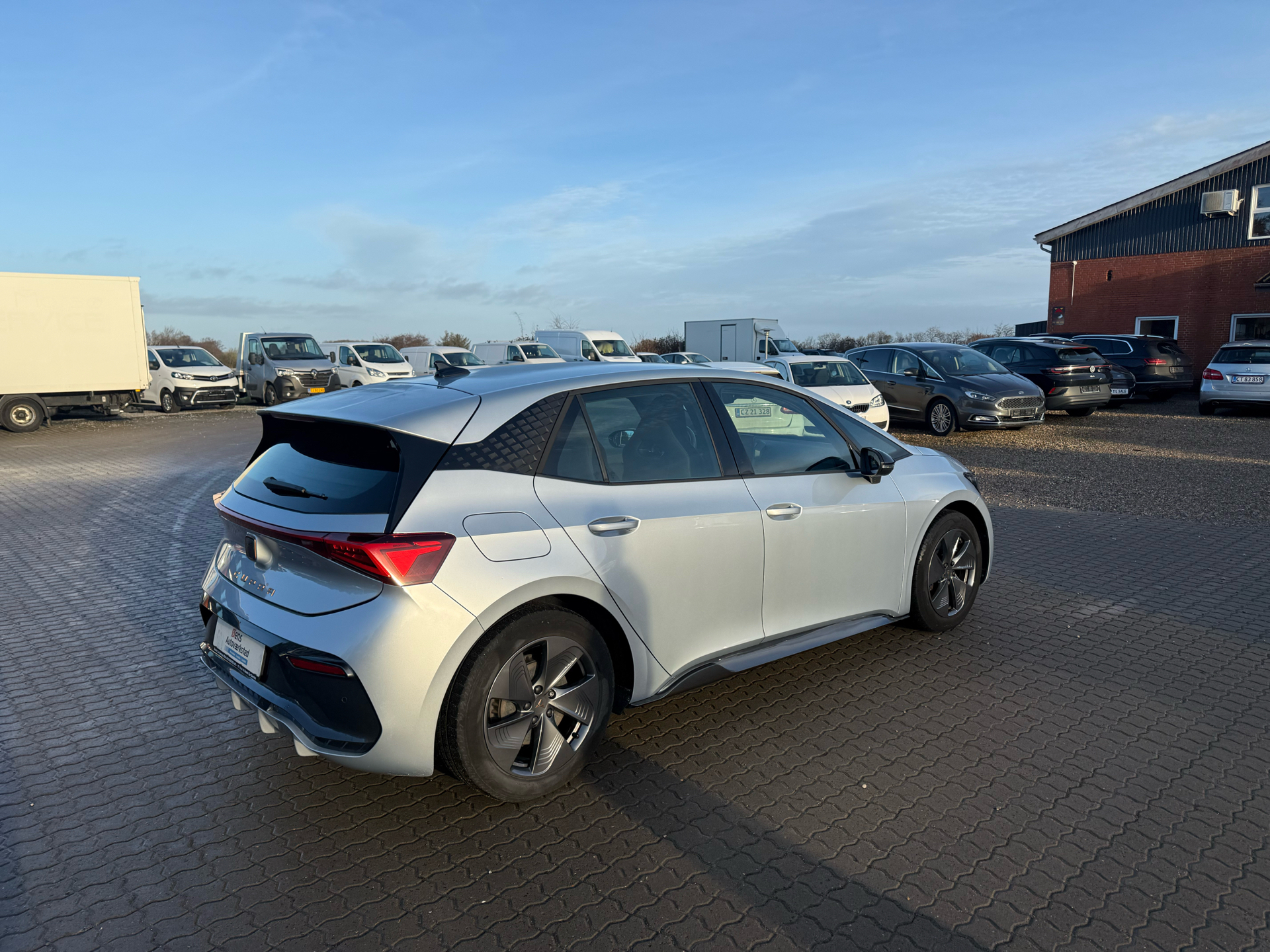 Sølv Cupra Born fra 2023