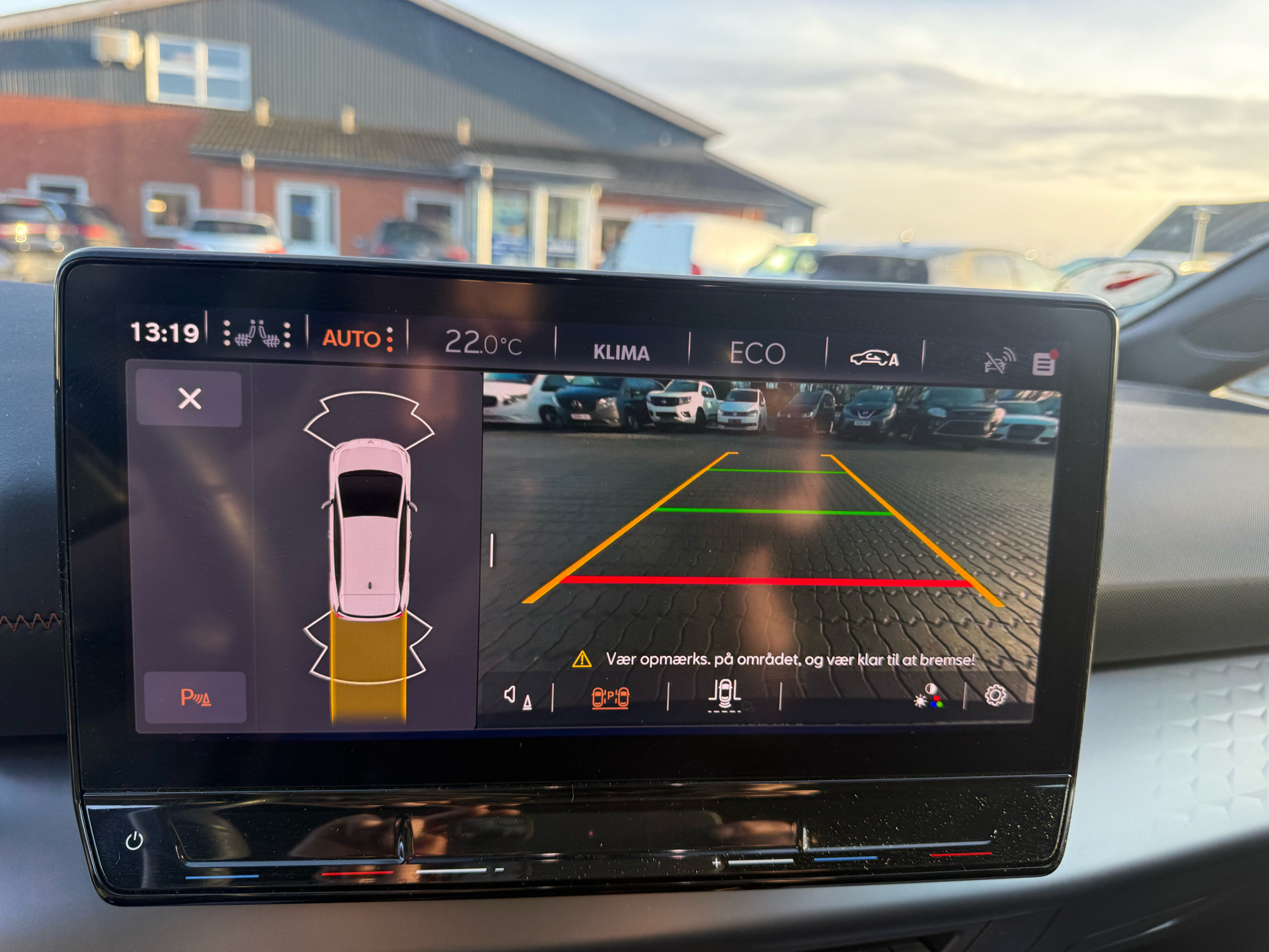 Sølv Cupra Born fra 2023