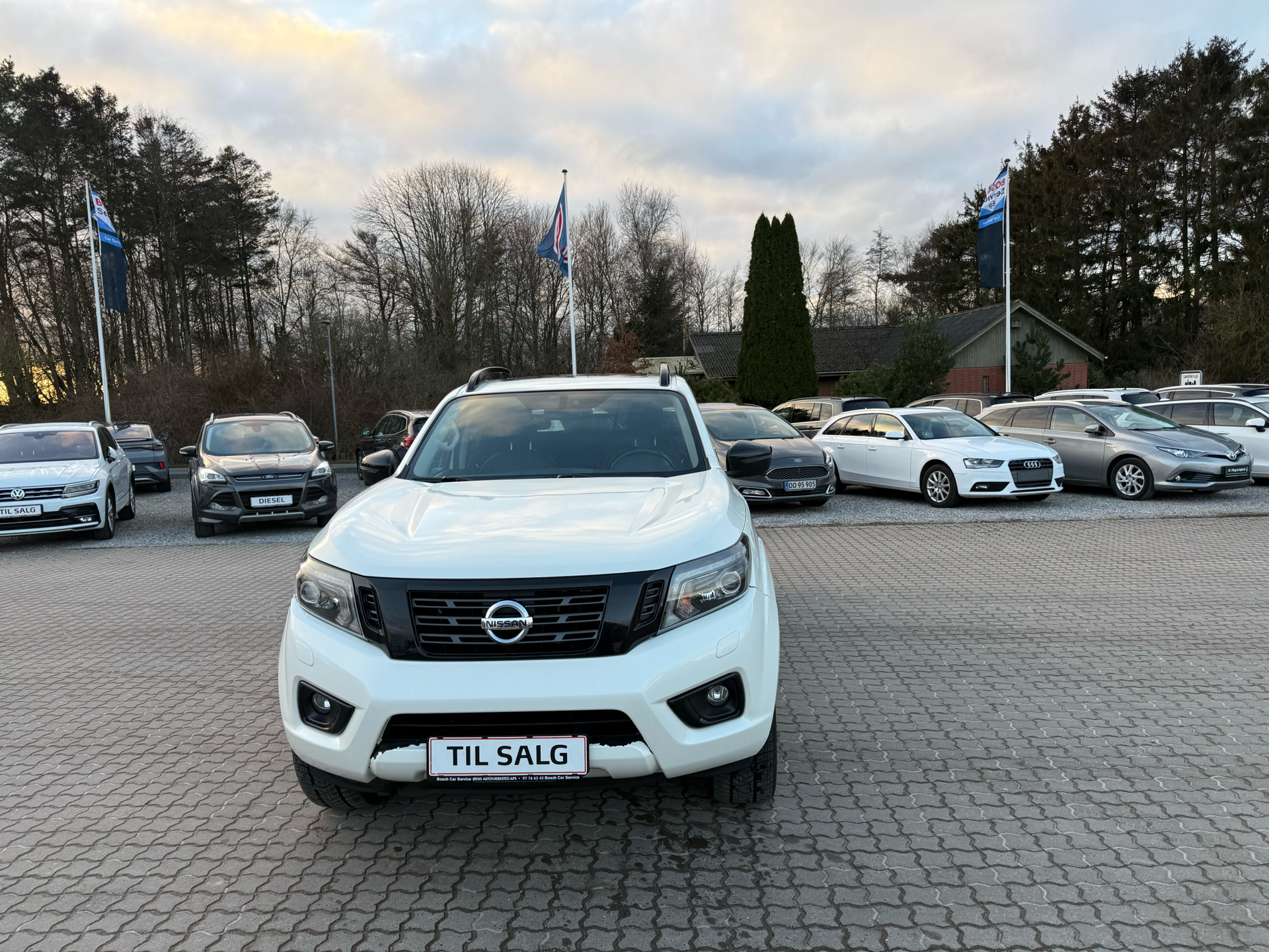 Nissan Navara 2,3 Dob. Cab DCi N-Guard 4x4 190HK DobKab 7g Aut.