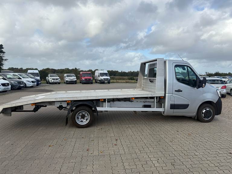 Renault Master 2,3 T35 L4 DCI TwinTurbo RWD tvillingehjul 165HK Ladv./Chas. 6g