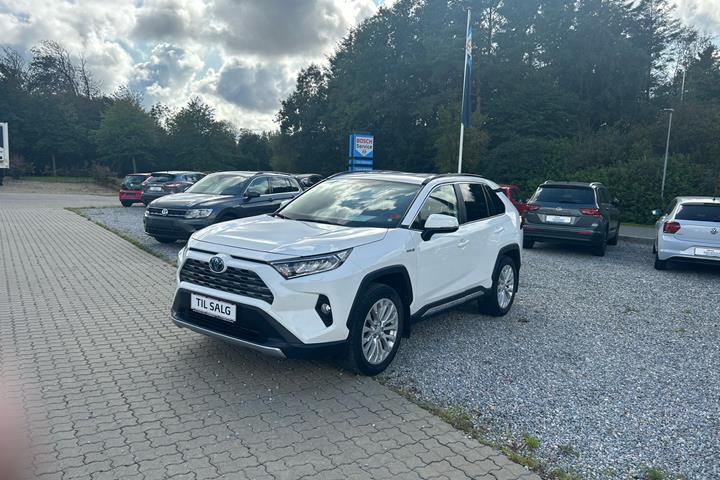 Hvid Toyota RAV4 fra 2019