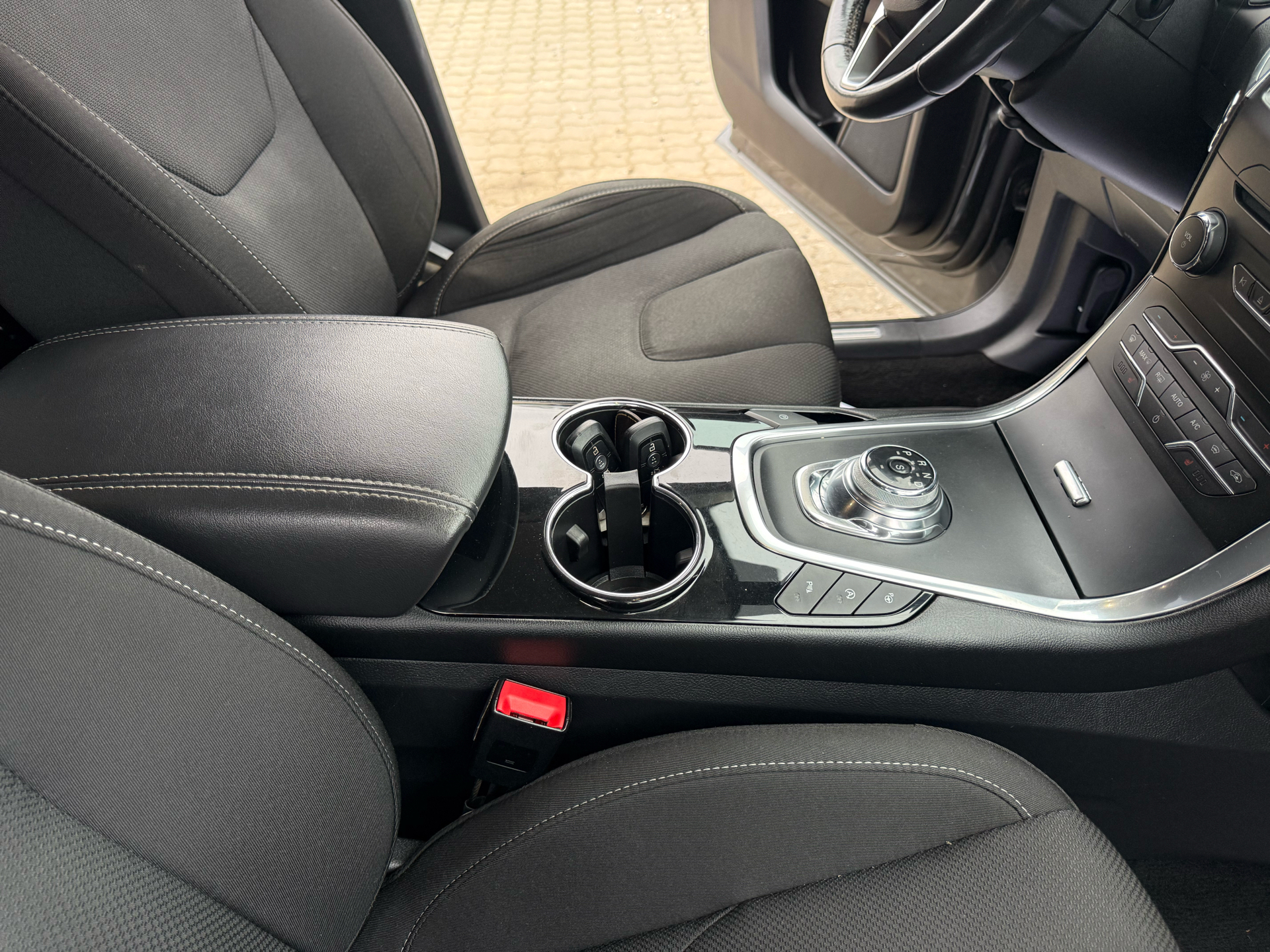 undefined Ford S-MAX fra 2019