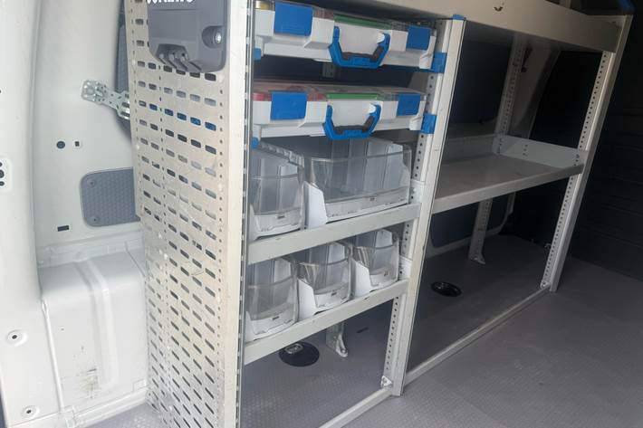 Hvid VW Caddy Maxi fra 2018