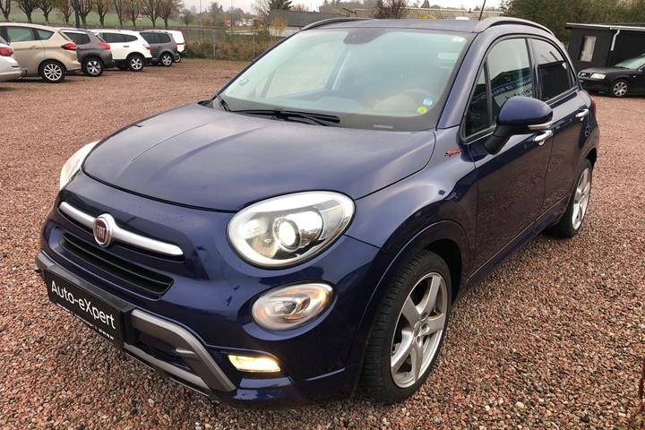 Blå Fiat 500X fra 2016