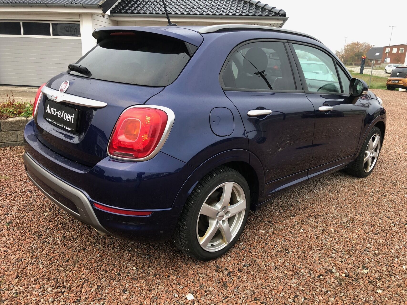 Blå Fiat 500X fra 2016