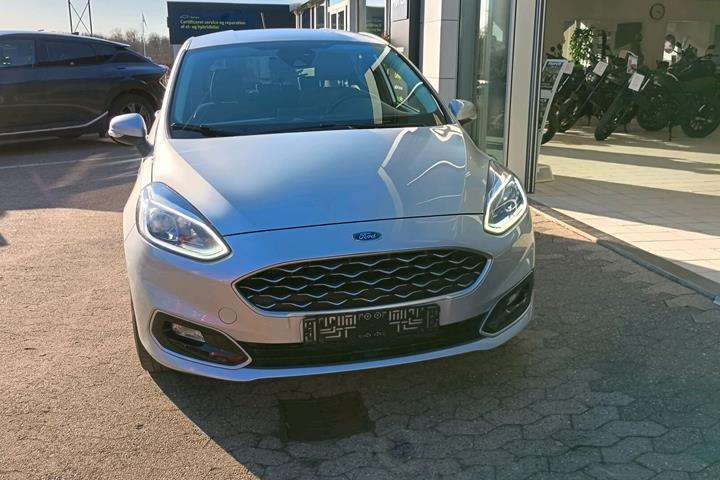 Sølv Ford Fiesta fra 2018