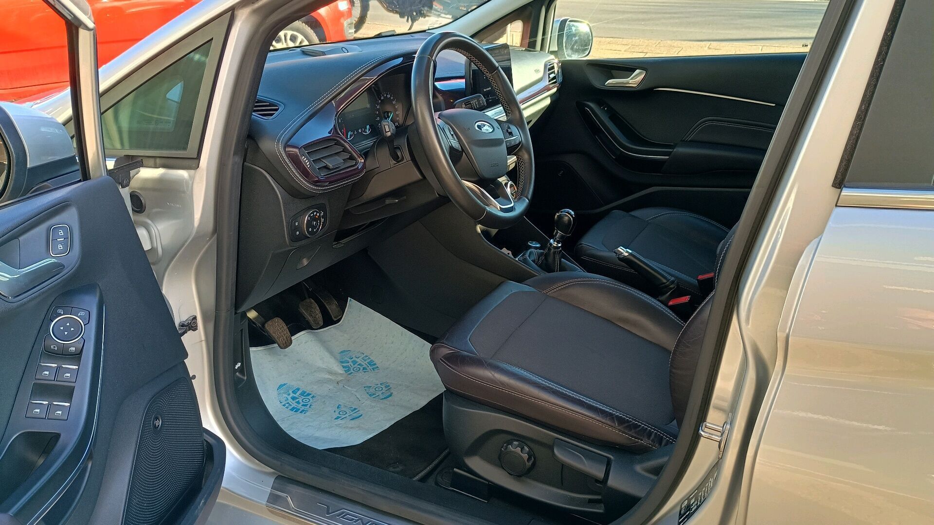 Sølv Ford Fiesta fra 2018