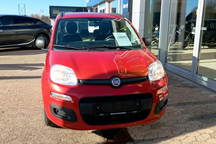 Orange Fiat Panda fra 2013