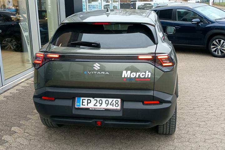 Grøn Suzuki eVitara fra 2025