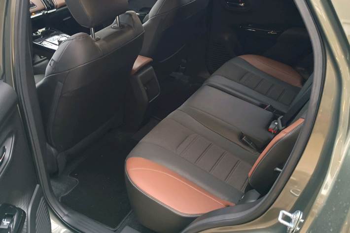 Grøn Suzuki eVitara fra 2025