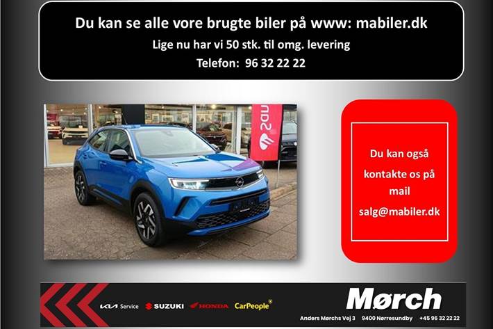Blå Opel Mokka-e fra 2023 set udefra