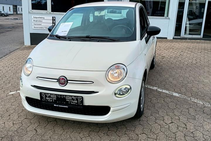 Beige Fiat 500 fra 2018