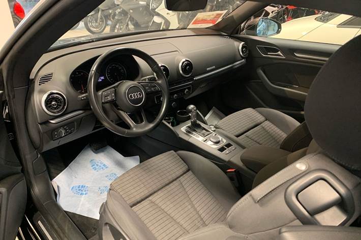 Sort Audi A3 fra 2017