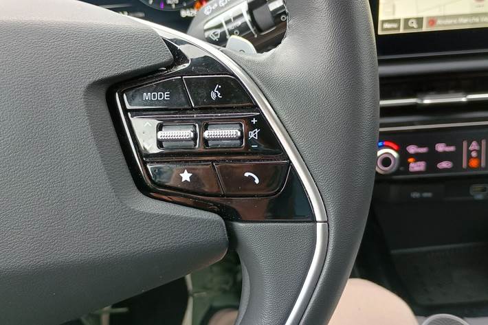 Grøn Kia Niro EV fra 2025