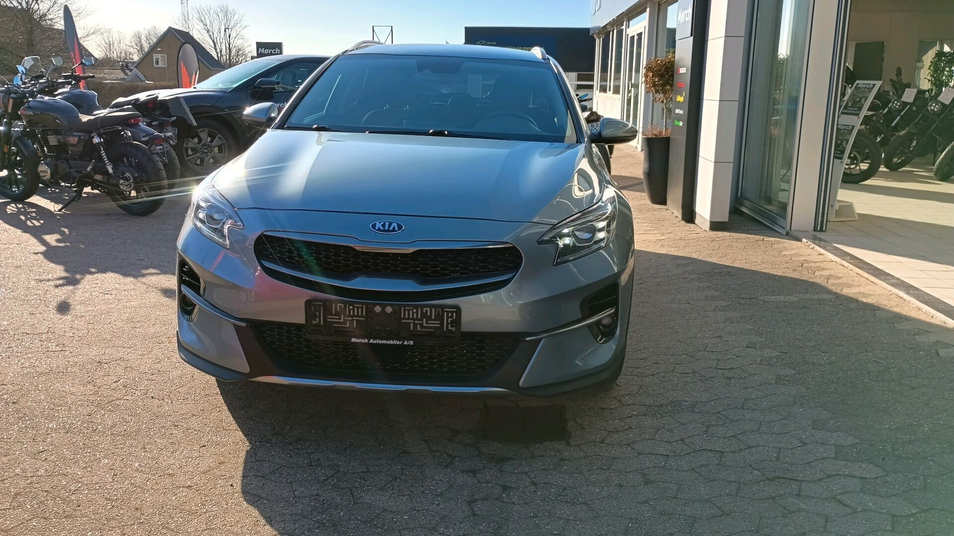 Sølv Kia XCeed fra 2021