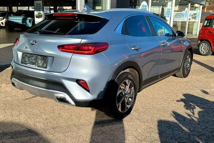 Sølv Kia XCeed fra 2021