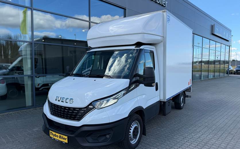 Iveco Daily 2,3 35C16 3750mm D m/Alukasse med lift Hi-Matic 156HK Ladv./Chas. 8g Aut.