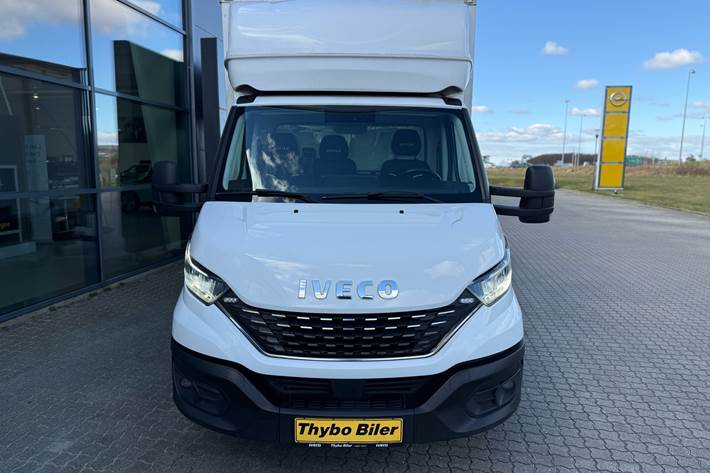 Hvid Iveco Daily fra 2022