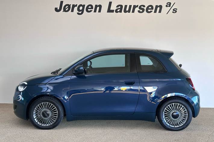 Grøn Fiat 500e fra 2024