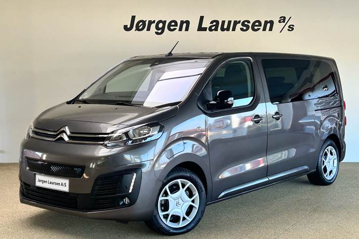 Grå Citroën ë-SpaceTourer fra 2023 set udefra