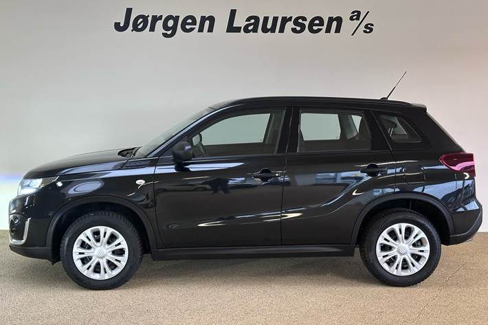 Sort Suzuki Vitara fra 2024
