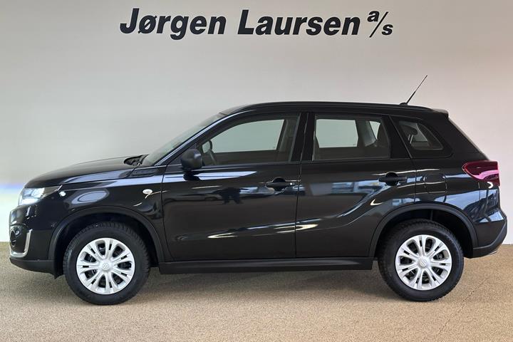 Sort Suzuki Vitara fra 2024