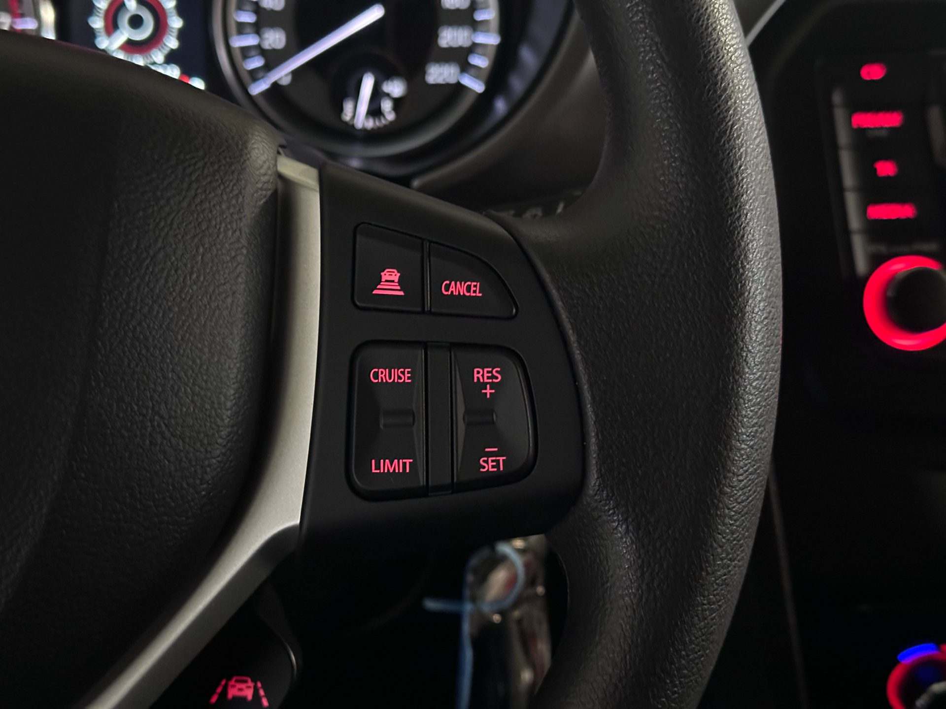 Sort Suzuki Vitara fra 2024