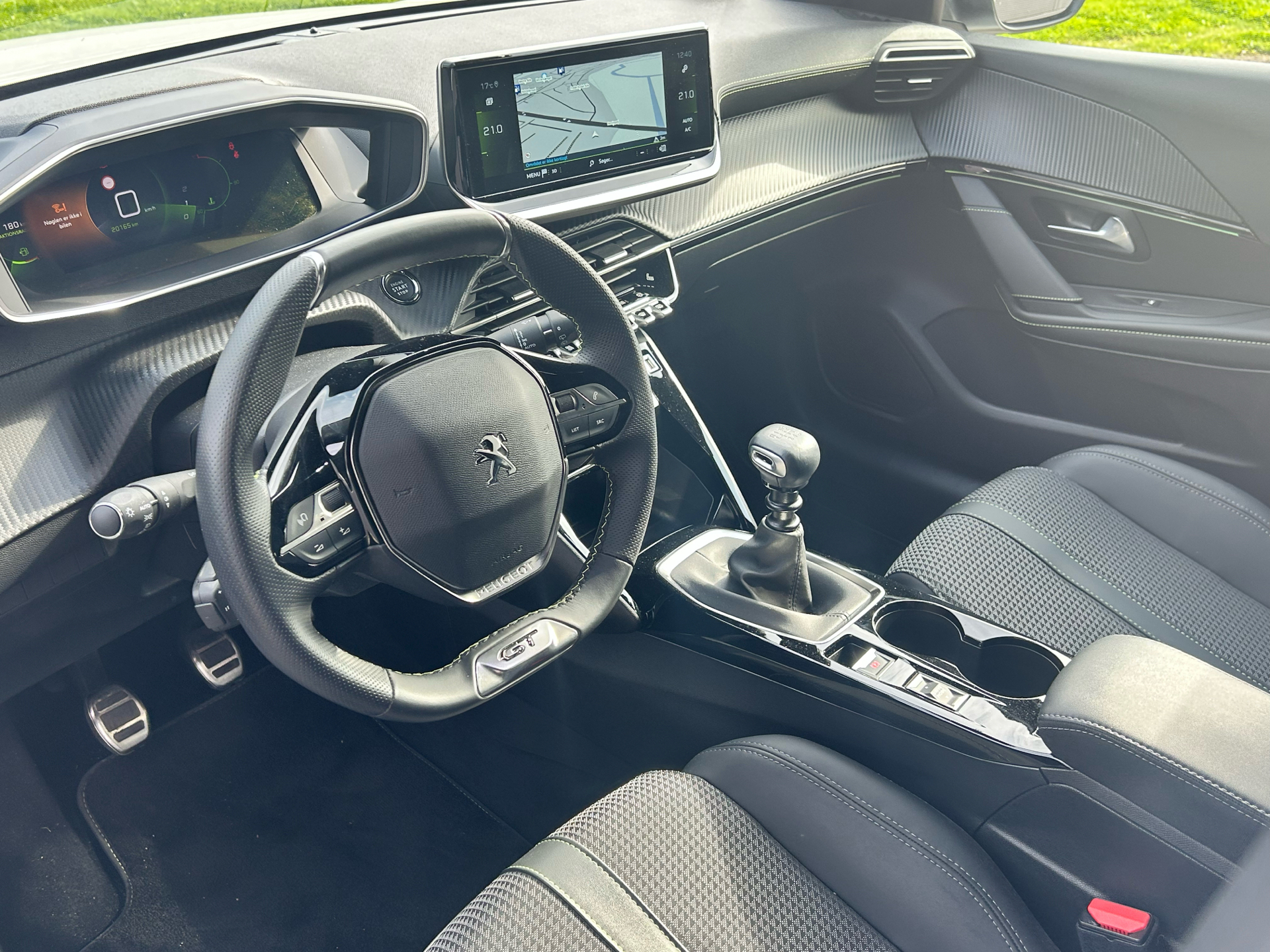 Peugeot 208 1,2 PureTech GT 100HK 5d 6g