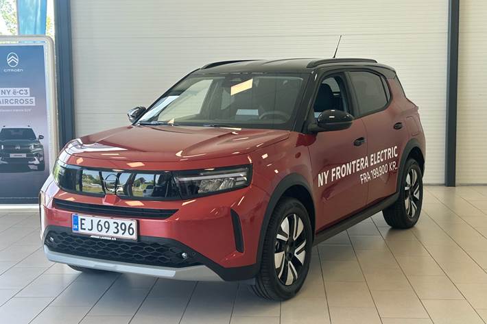 Orange Opel Frontera fra 2025 set udefra