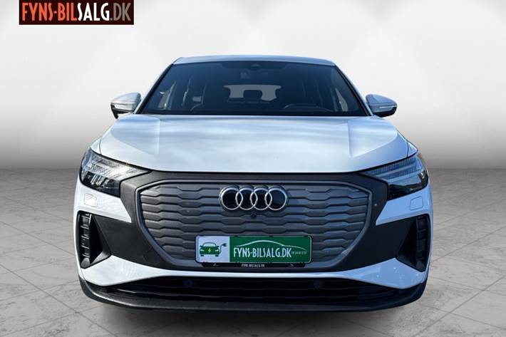 Hvid Audi Q4 fra 2022
