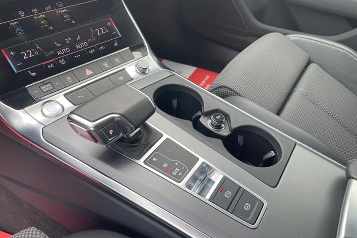 Sort Audi A6 fra 2019