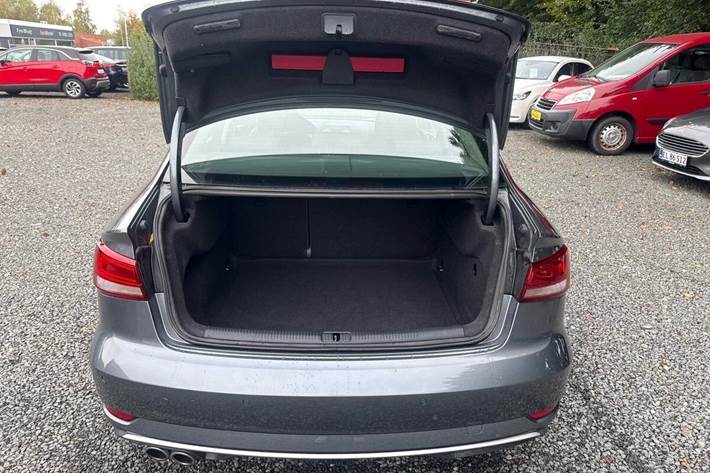 Sort Audi A3 fra 2018