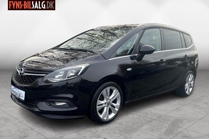 Sort Opel Zafira fra 2018