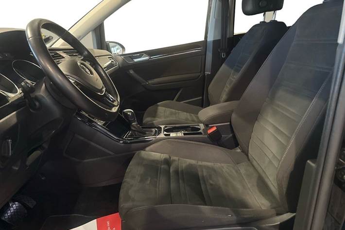 Sort VW Touran fra 2018