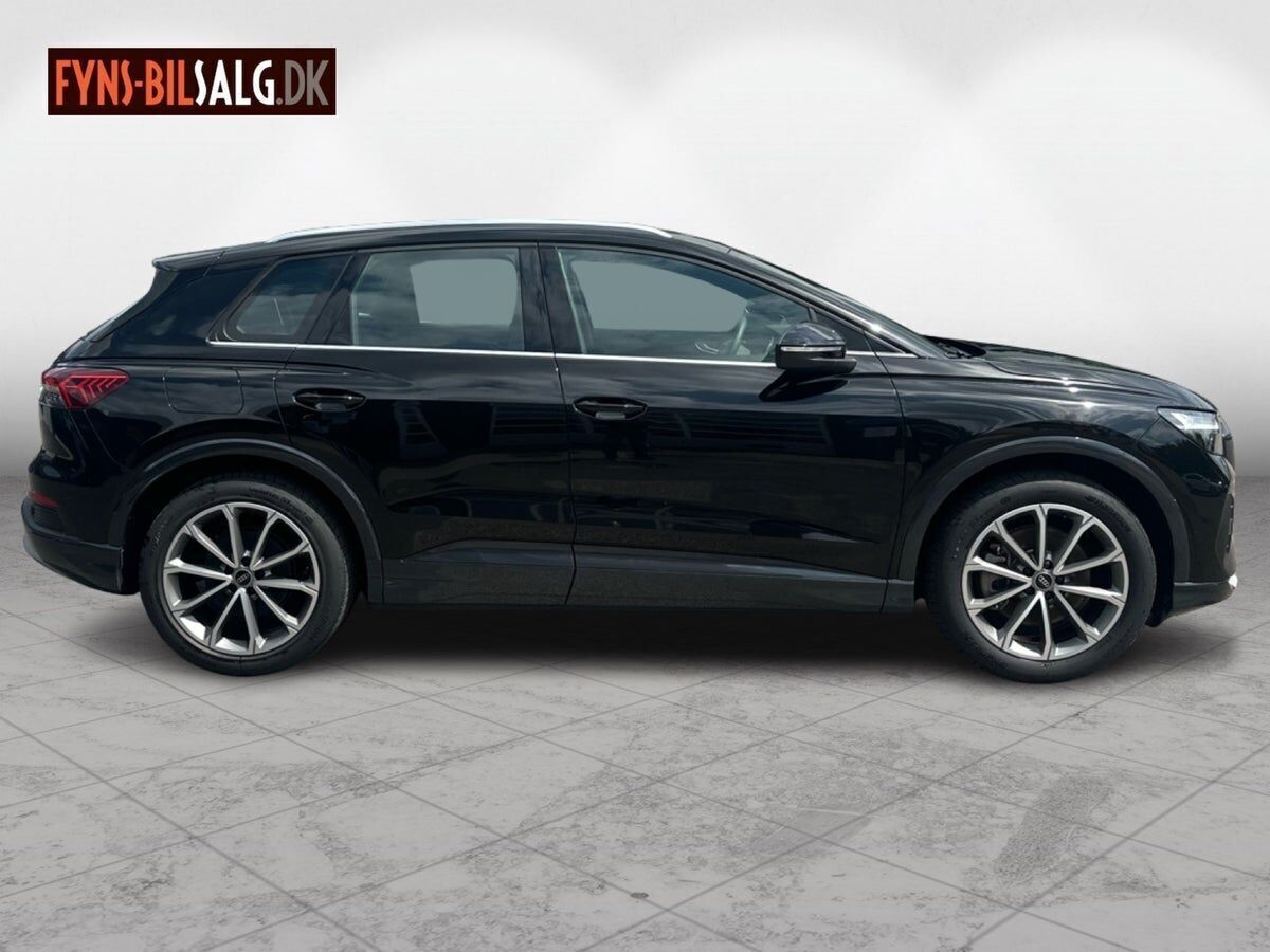 Sort Audi Q4 fra 2024