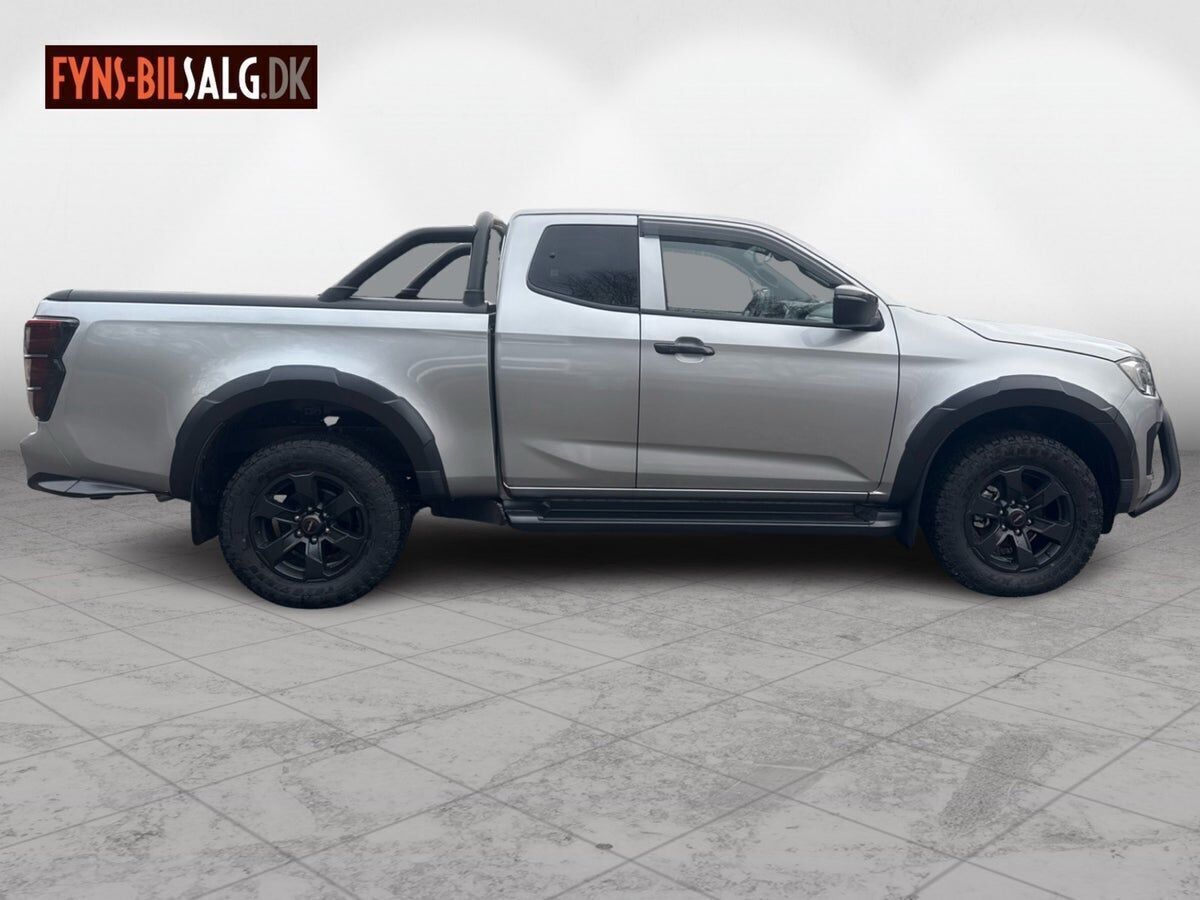 Sølv Isuzu D-Max fra 2026
