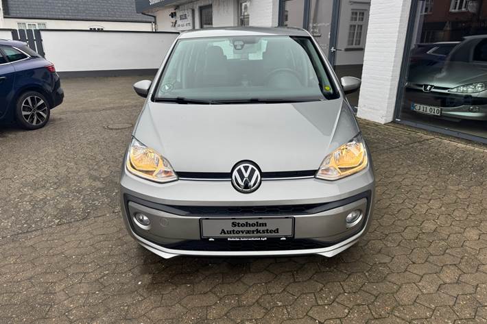 Grå VW up fra 2017