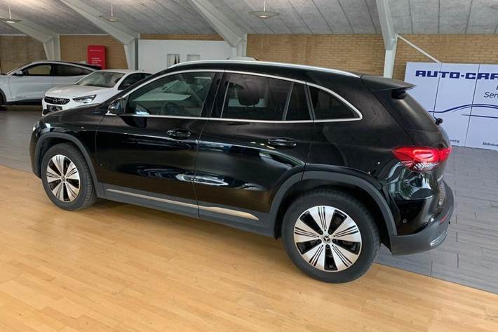 Sort Mercedes EQA 250 fra 2022