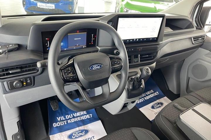 Hvid Ford Transit Custom fra 2024