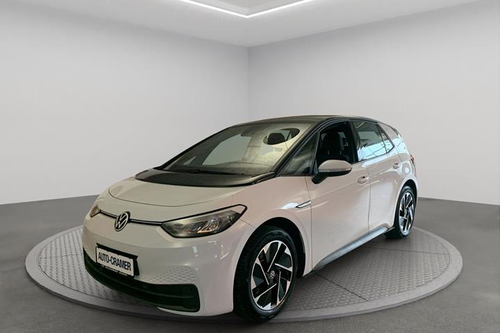 Hvid VW ID.3 fra 2021 set udefra