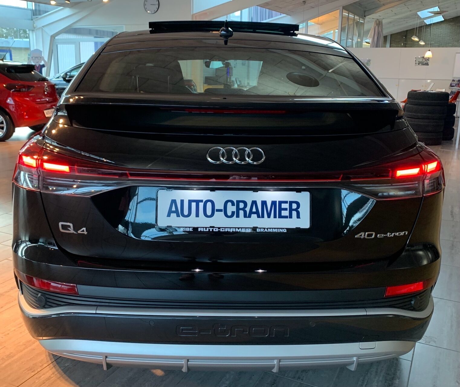 Sort Audi Q4 fra 2023