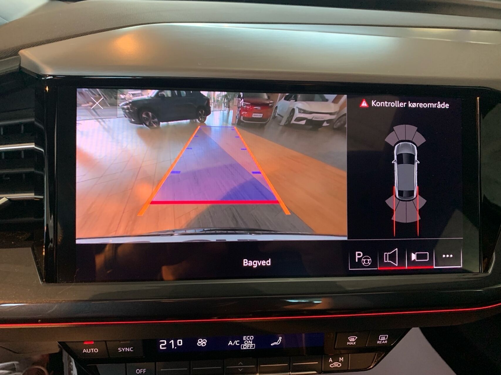 Sort Audi Q4 fra 2023