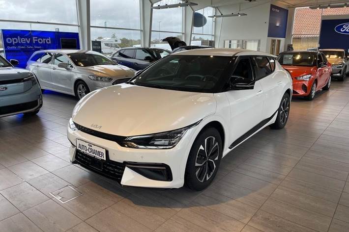 Hvid Kia EV6 fra 2024 set udefra