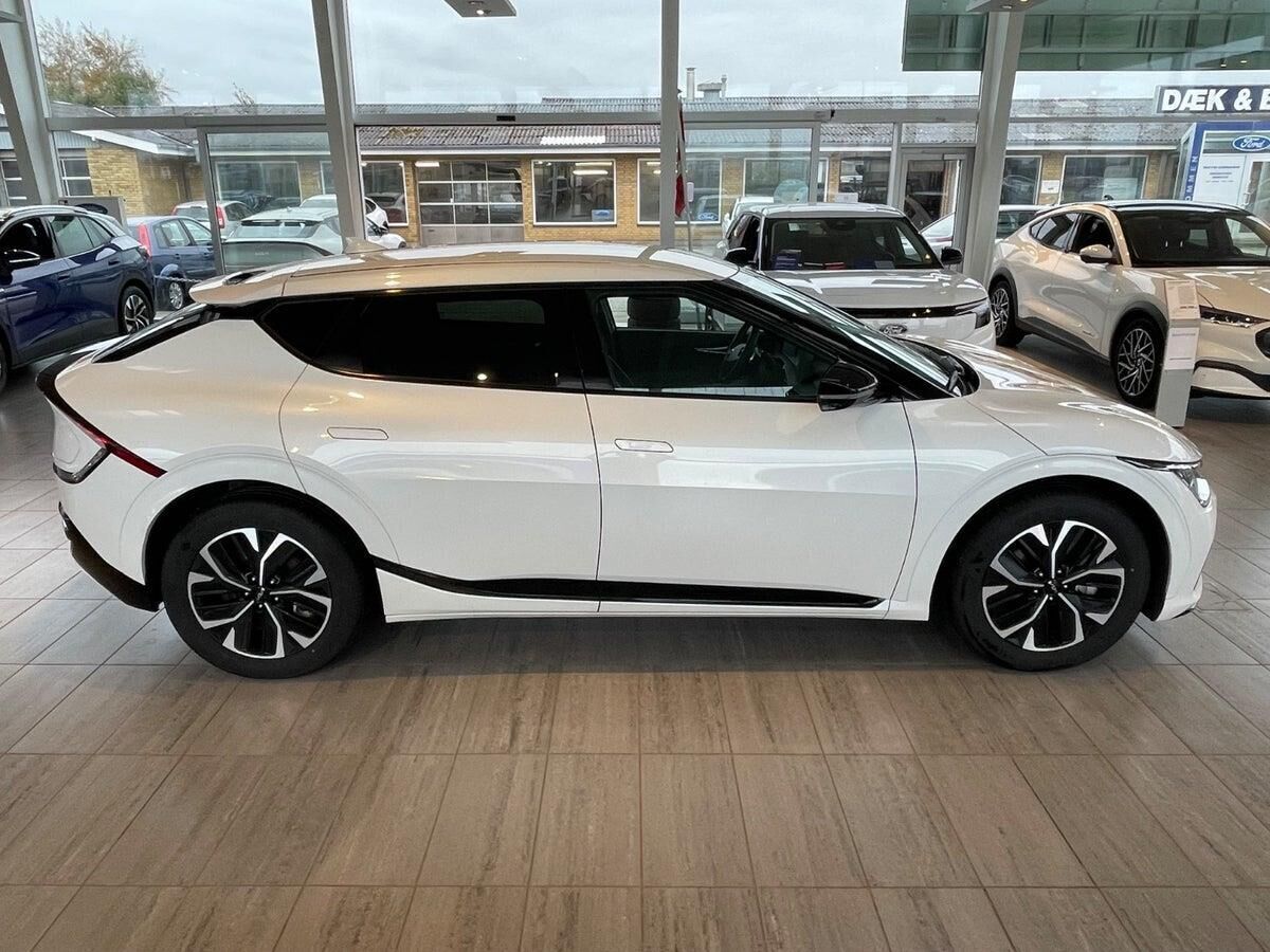 Hvid Kia EV6 fra 2024