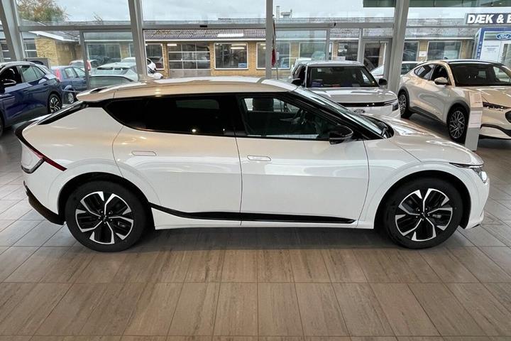 Hvid Kia EV6 fra 2024