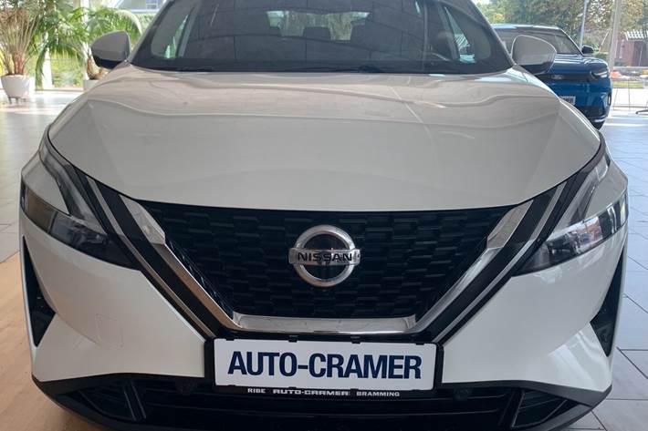 Hvid Nissan Qashqai fra 2021