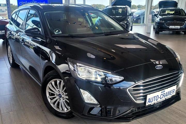 Sort Ford Focus fra 2021 set udefra