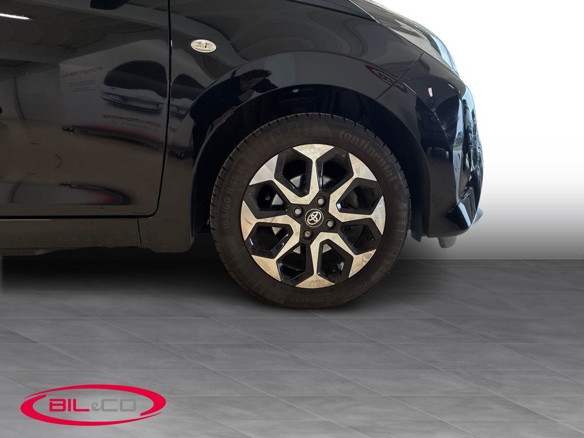 Sort Toyota Aygo fra 2020