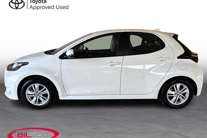 Hvid Toyota Yaris fra 2022