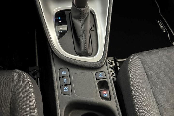 Hvid Toyota Yaris fra 2022